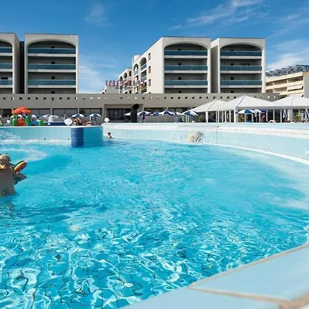 Imperial Hotel 4*