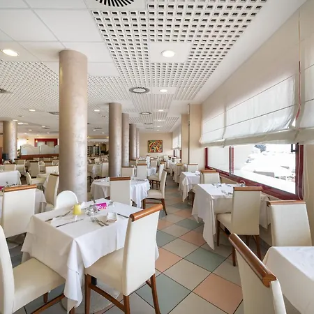 Imperial Hotel 4*