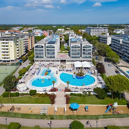 Imperial 4*