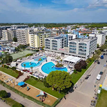 Imperial Hotel 4*
