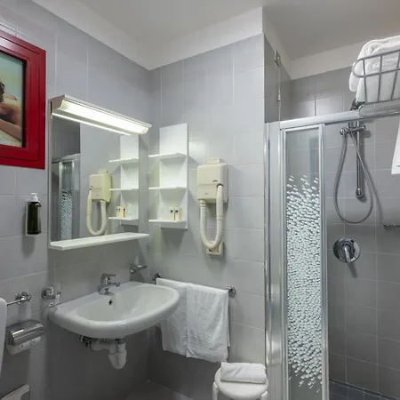 Ξενοδοχείο Imperial 4*