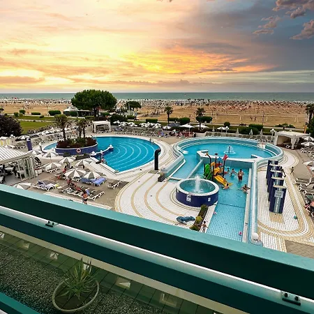 Imperial فندق 4*