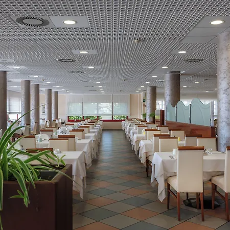 Imperial فندق بيبيوني